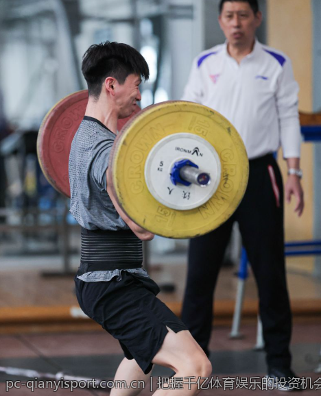 把握千亿体育娱乐的投资机会与风险